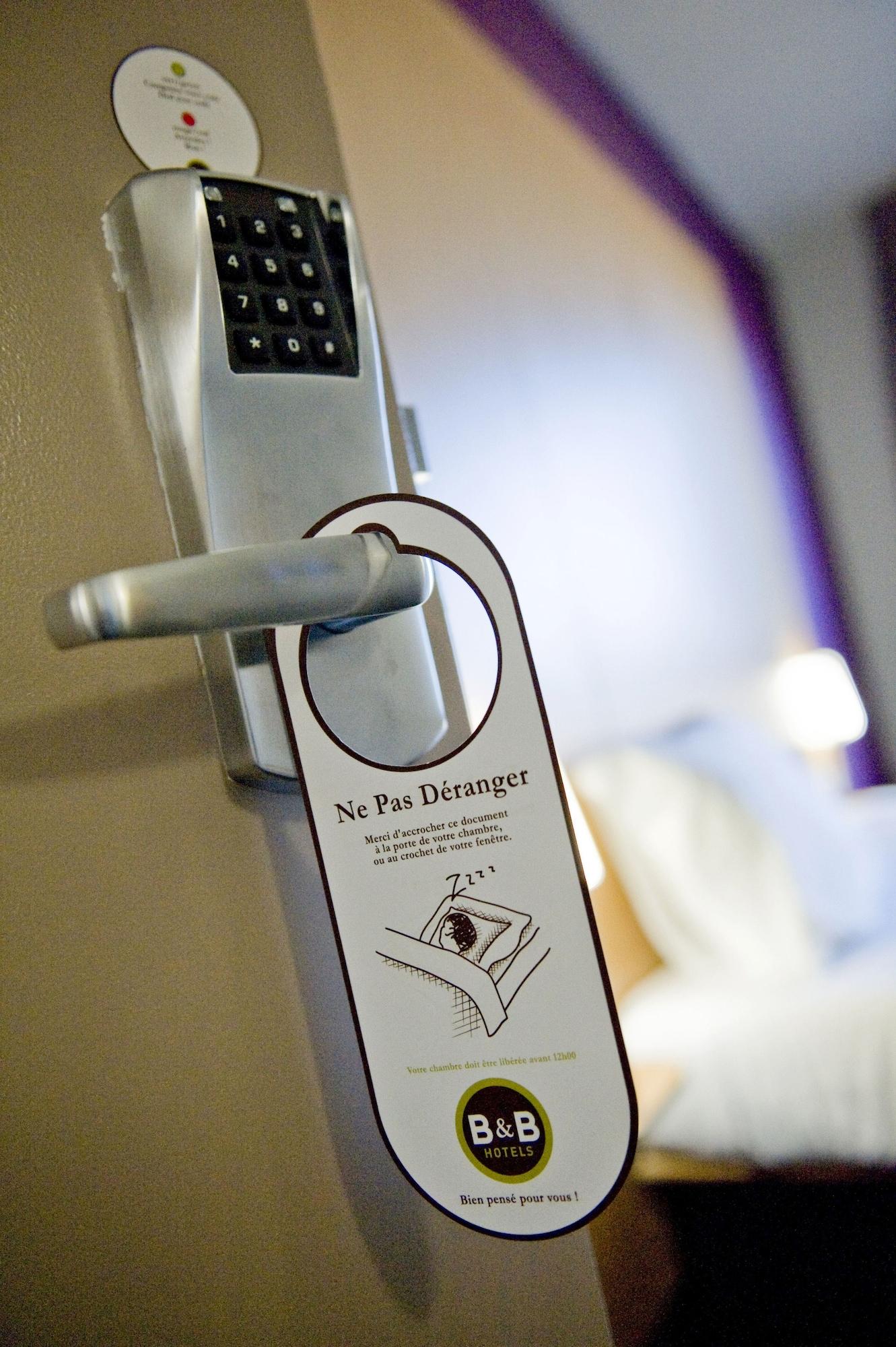 B&B Hotel Rennes Ouest Villejean Bagian luar foto