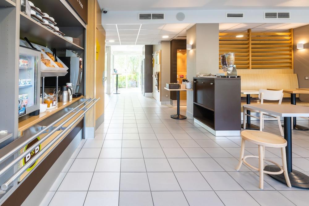 B&B Hotel Rennes Ouest Villejean Bagian luar foto